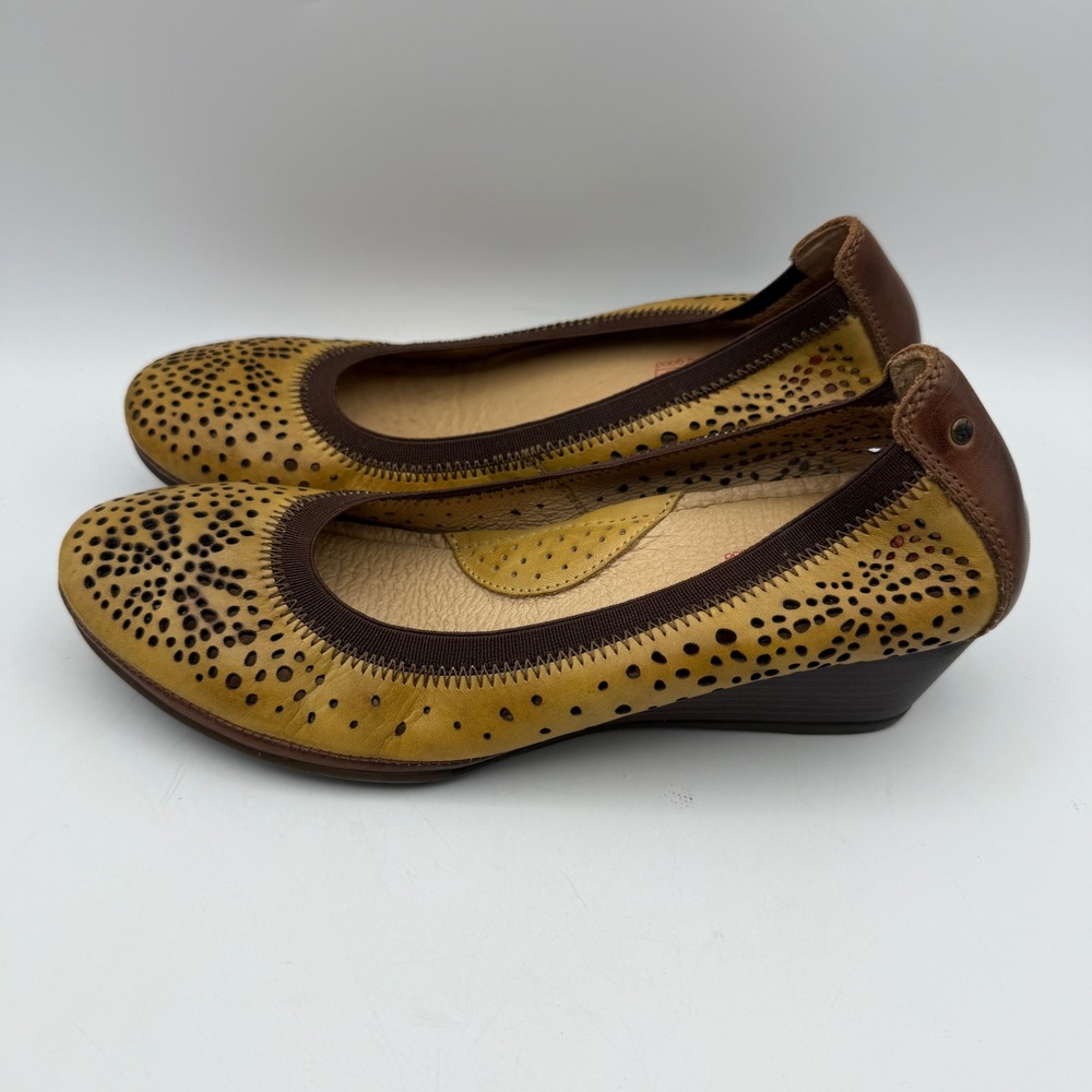 Pikolinos Wedge Pumps Womens 37 US 6.5-7 Yellow Leather Laser Cut Boho Slip On